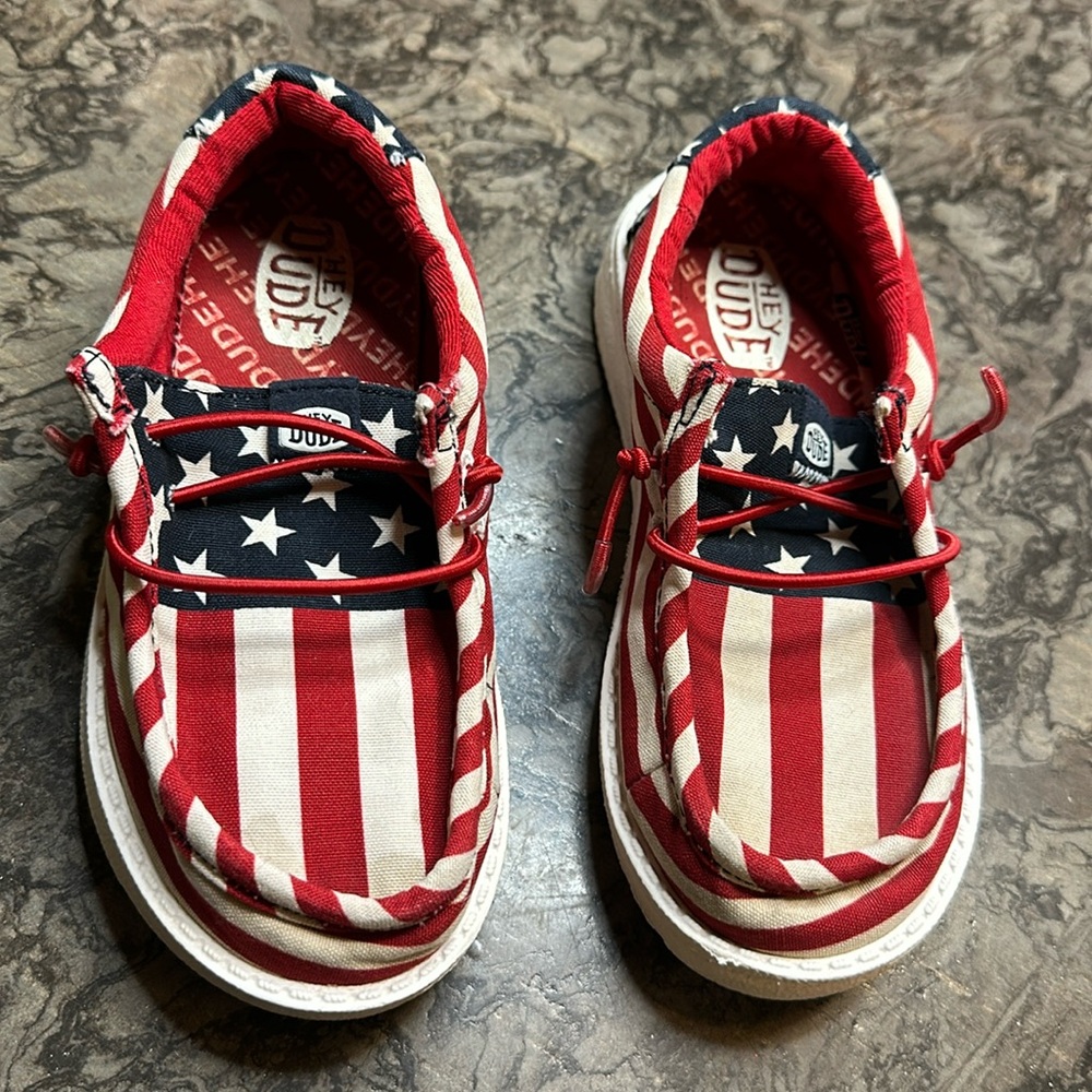 Size C10 Toddler Americana Hey Dudes